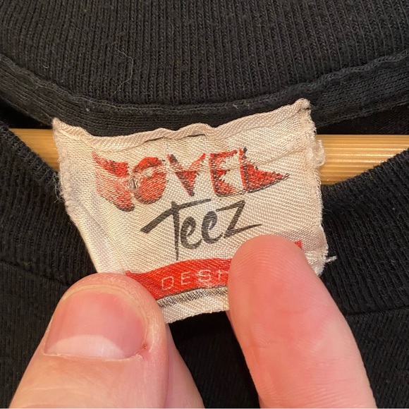 Vintage Taz Chicago Blackhawk’s Tee - Picture 5 of 6